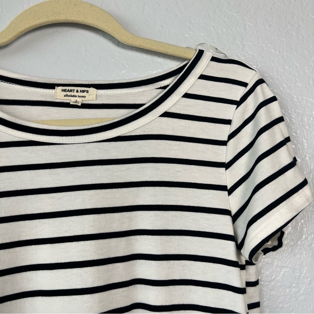HEART & HIPS STRIPED DRESS‎ - Picture 4 of 13
